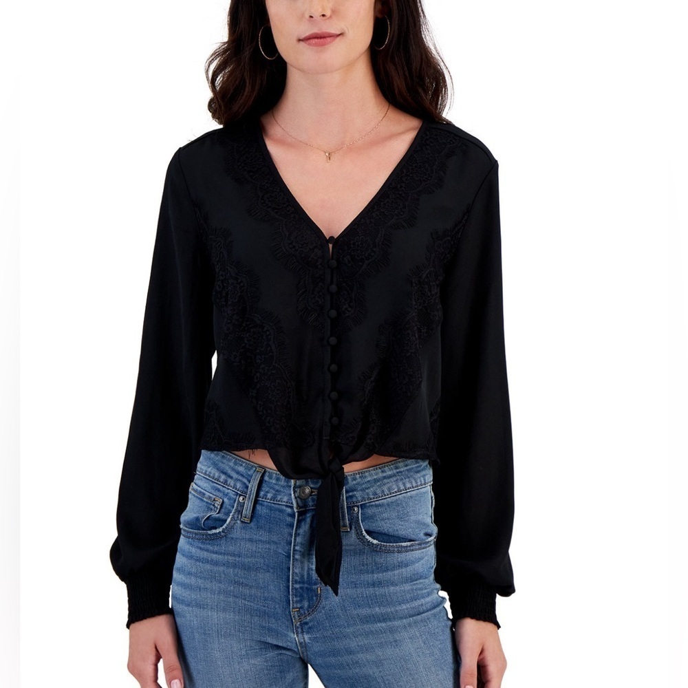 Self Esteem's V-neck Scalloped lace with eyelash.